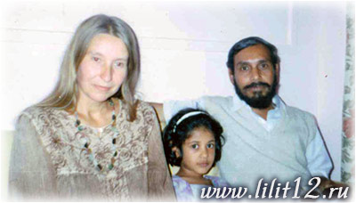 Мария Карпинская и Матуджи. Индия 1995