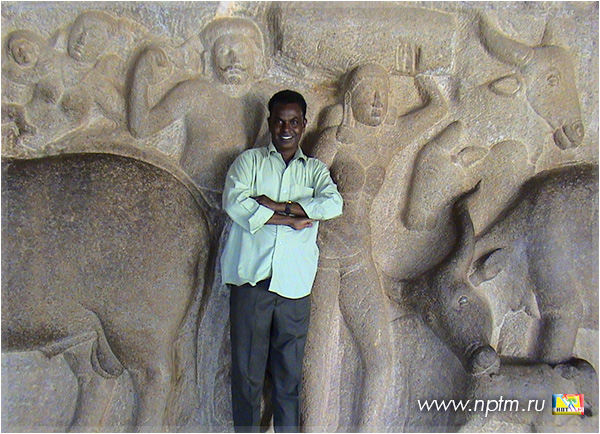 Мария Карпинская посещает Храмовый комплекс в Махабалипураме. Индия, штат Тамилнаду. Индия, штат Тамилнаду. 2015